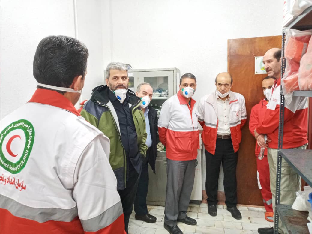 بازدید مدیرکل ارزیابی عملکرد و پاسخگویی به شکایات هلال‌احمر از روند غربالگری مسافران در محورهای گیلان